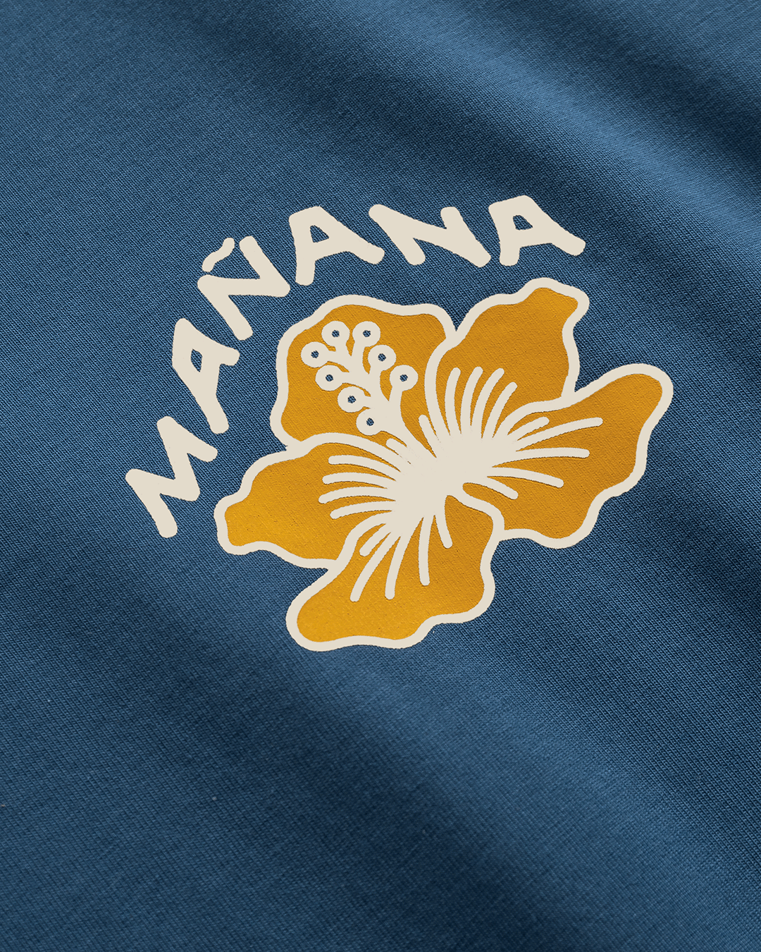 Mañana Hibiscus Tee - Blue